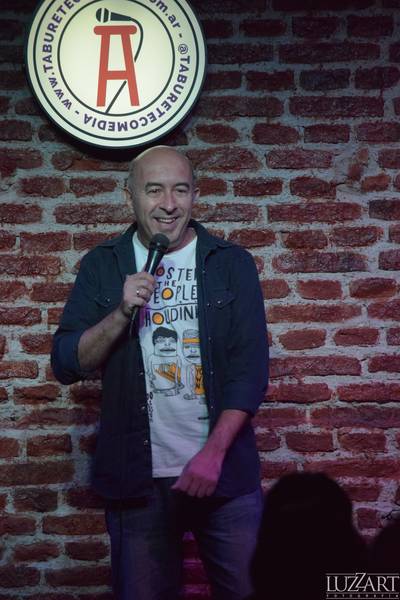 Daniel Altilio en Taburete Club de Comedia