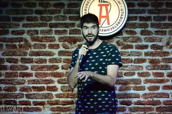 Pablo Bruschi en Taburete Club de Comedia