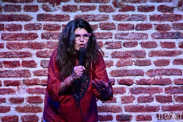 Telma Ganem en Taburete Club de Comedia